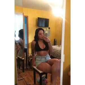 Meet your Posher, Brianna